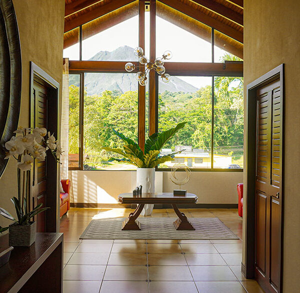 Espacios-con-vista-al-Volcan-Arenal